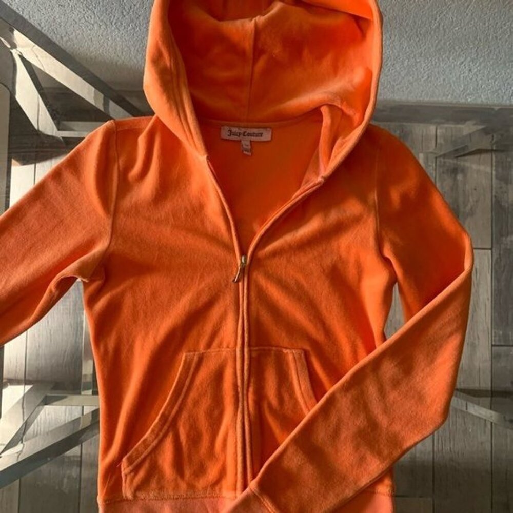 ISO VINTAGE JUICY COUTURE ORANGE ZIP UP Size XL 💄